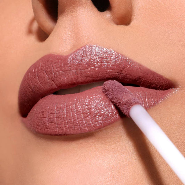 Lip Divine Liquid Lipstick / Play it Cool