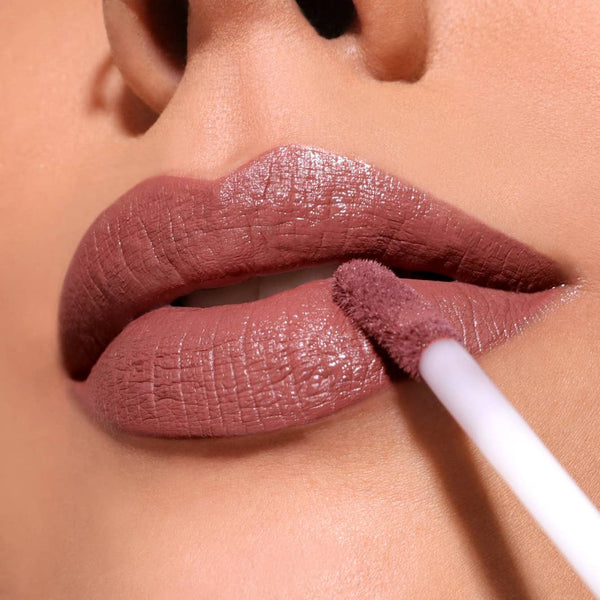 Lip Divine Liquid Lipstick / Chic