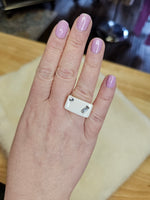 Glamorous Ring / White